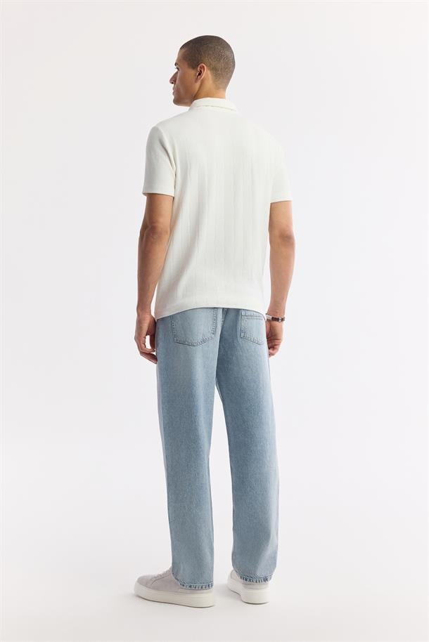 Ekru Şal Yaka Viskon Karışımlı Jakarlı T-Shirt