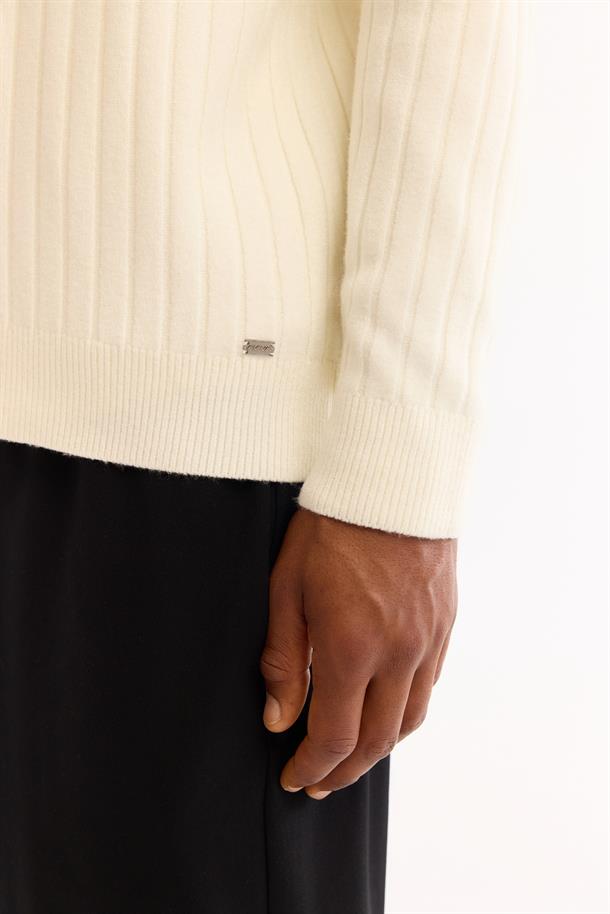 Ekru Şal Yaka Düğmeli Soft Touch Çizgili Hırka