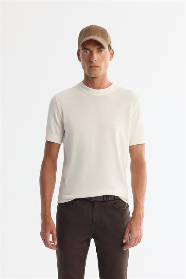 Ekru Yarım Balıkçı Yaka Kısa Kollu Triko T-Shirt