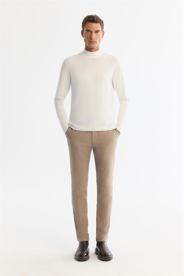 Ekru Yarım Balıkçı Yaka Rayon Tüylenmeyen Triko Kazak