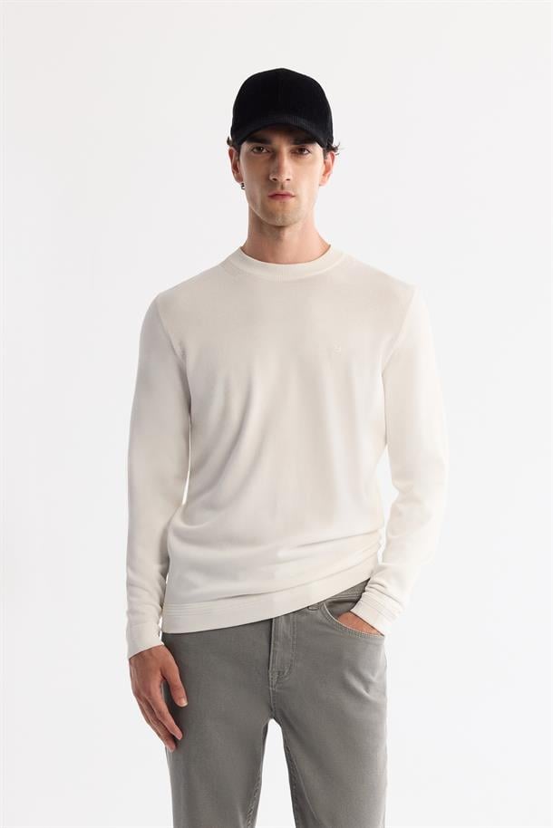 Ekru Yüksek Bisiklet Yaka Rayon Triko Kazak