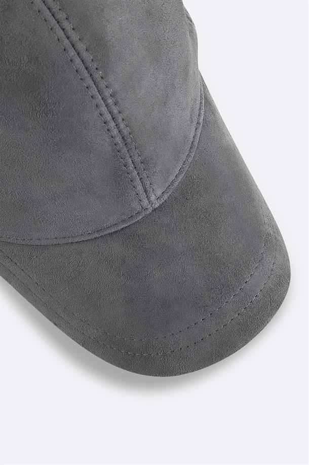 Gri %100 Süet Deri Spor Şapka