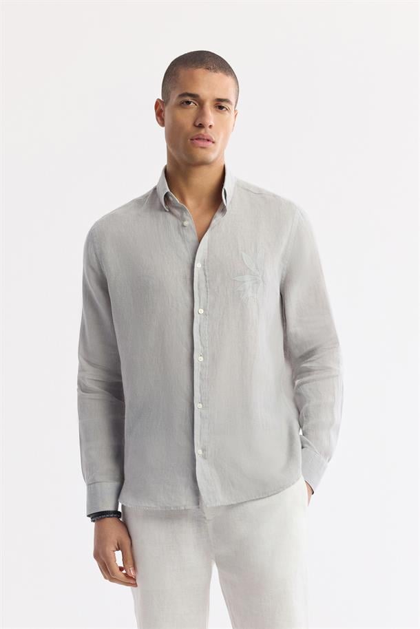 Gri Alttan Britli Yaka Nakışlı %100 Keten Gömlek