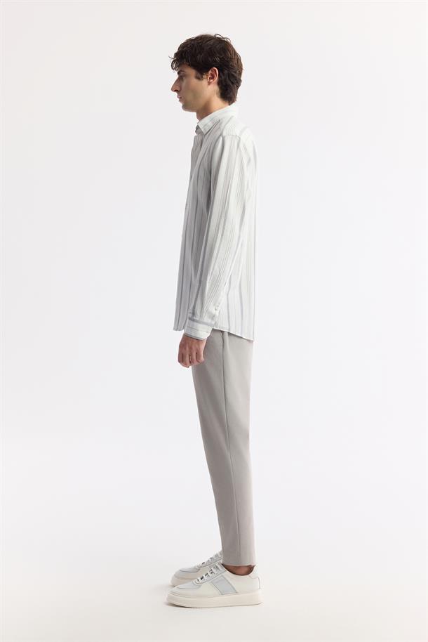 Gri Alttan Britli Yaka Gofreli Çizgili Gömlek