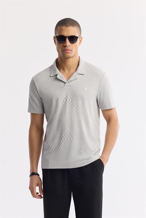 Gri Apaj Yaka Çizgili Jakarlı Elastan T-Shirt