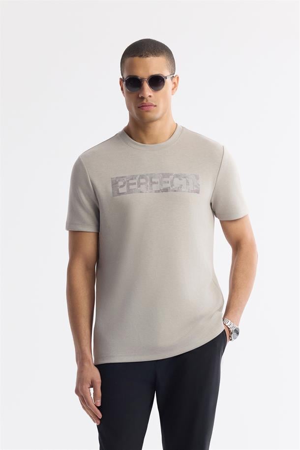 Gri Bisiklet Yaka Baskılı Bi-Stretch İnterlok T-Shirt