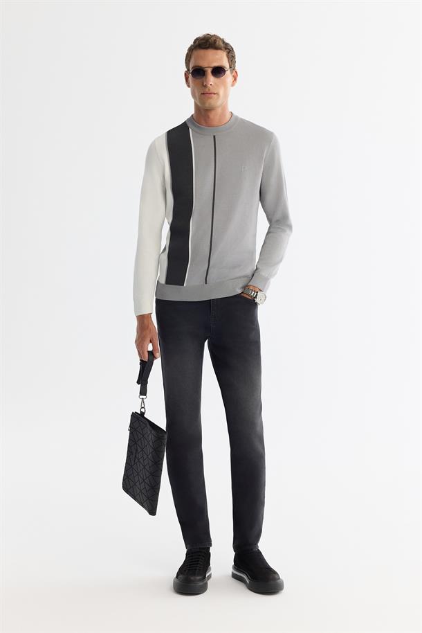 Gri Bisiklet Yaka Blok Renkli Dokulu Triko Kazak