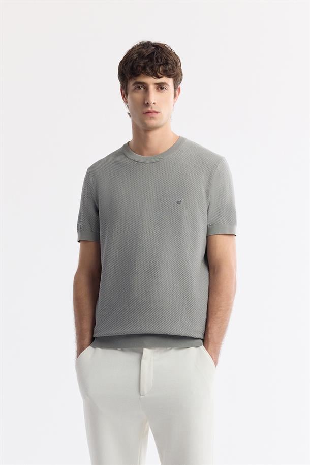 Gri Bisiklet Yaka Viskon Karışımlı Triko T-Shirt