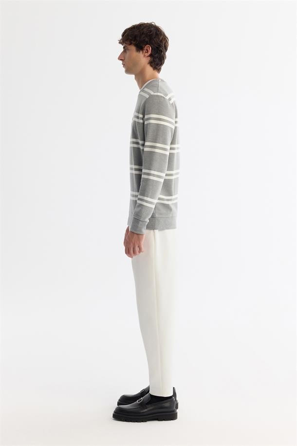 Gri Bisiklet Yaka Çizgili Elastan Sweatshirt