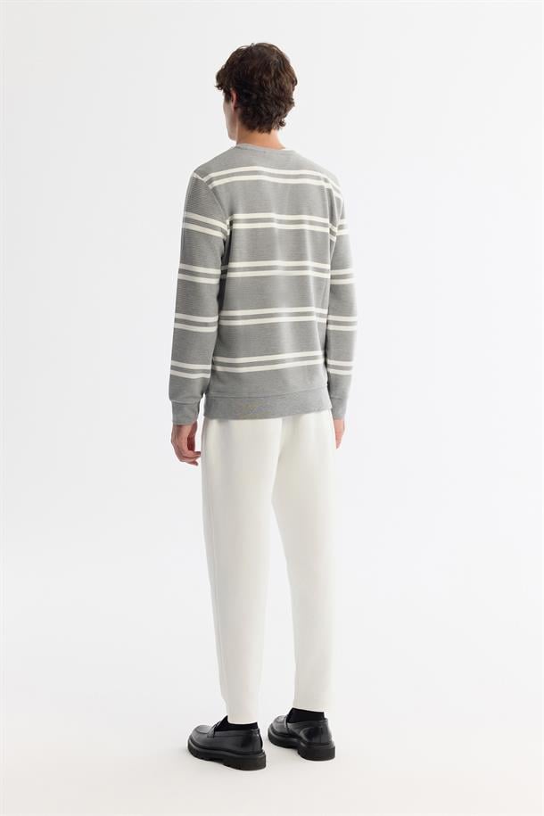 Gri Bisiklet Yaka Çizgili Elastan Sweatshirt