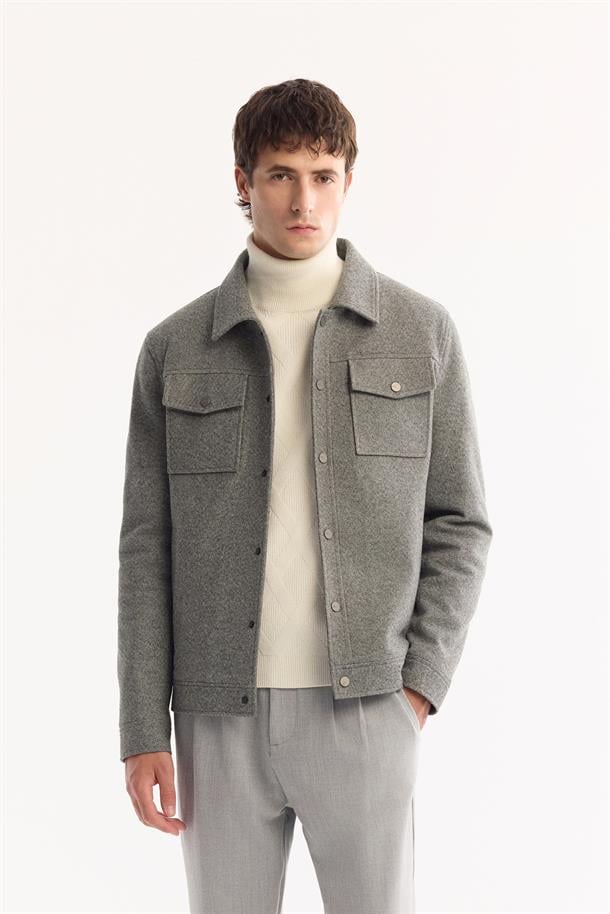 Gri Cep Detaylı Comfort Fit Kaşe Ceket