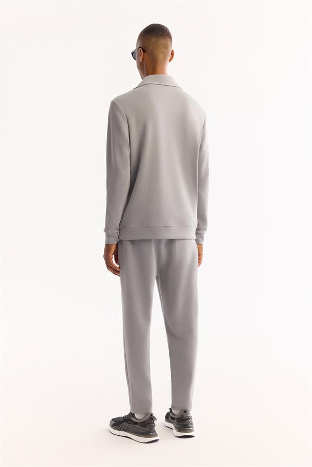 Gri Dik Yaka Fermuarlı Soft Touch Baskılı Sweatshirt