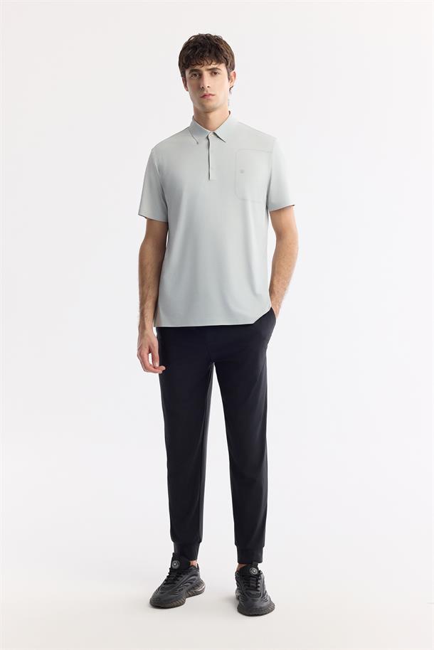 Gri Kıvrılmaz Polo Yaka Bi-Stretch Teknik Kumaş T-Shirt