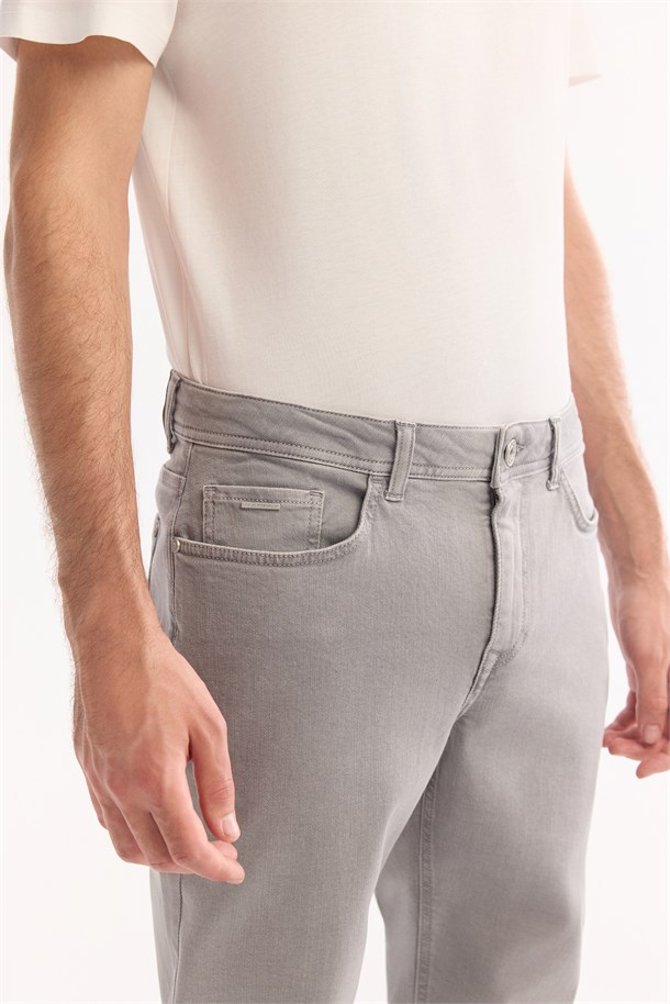 Gri Klasik Bel Parça Boya Pamuklu Yıkamalı Jean Pantolon