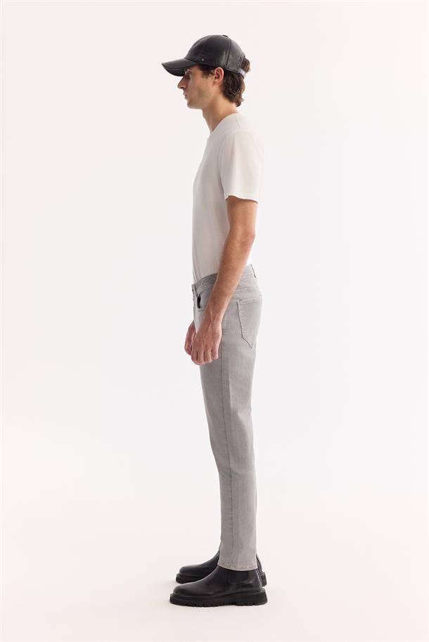 Gri Klasik Bel Parça Boya Pamuklu Yıkamalı Jean Pantolon