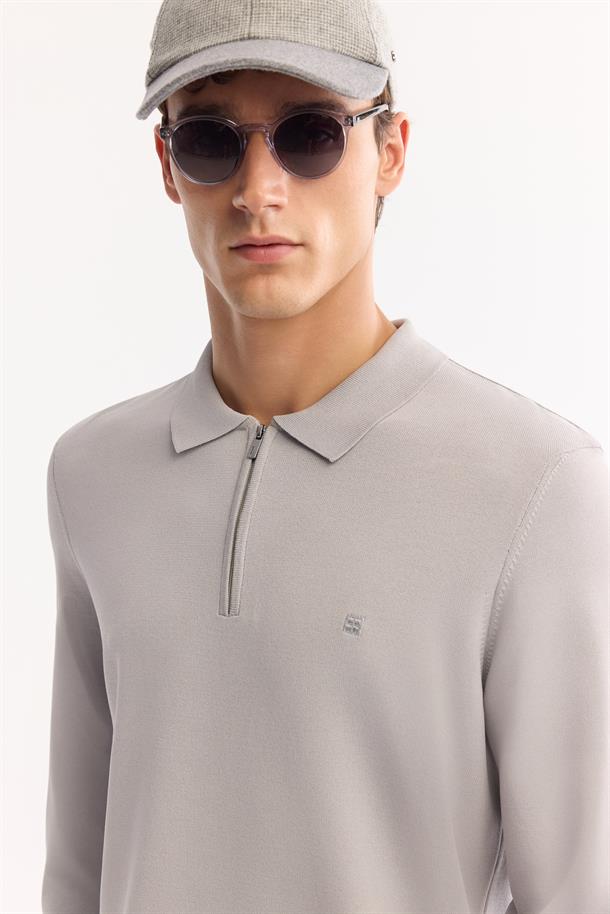 Gri Polo Yaka Fermuarlı Rayon Tüylenmeyen Basic Triko Kazak