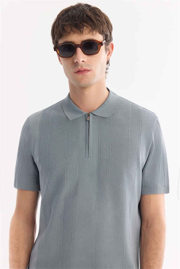 Gri Polo Yaka Fermuarlı Kolay Ütülenen Kırışmaz Triko T-Shirt