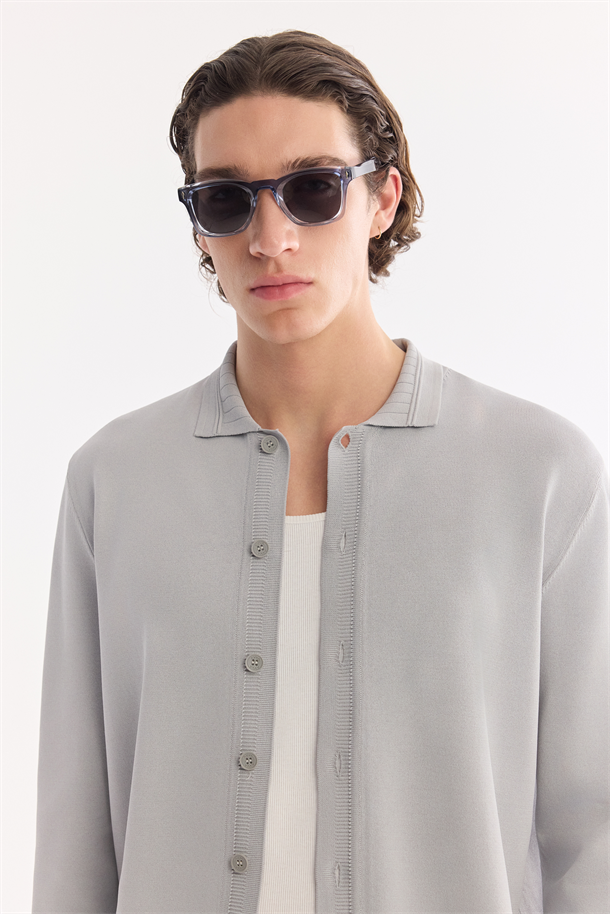 Gri Polo Yaka Düğmeli Rayon Hırka