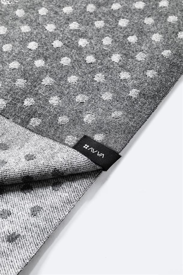 Gri Viskon Karışımlı Püsküllü Desenli Şal