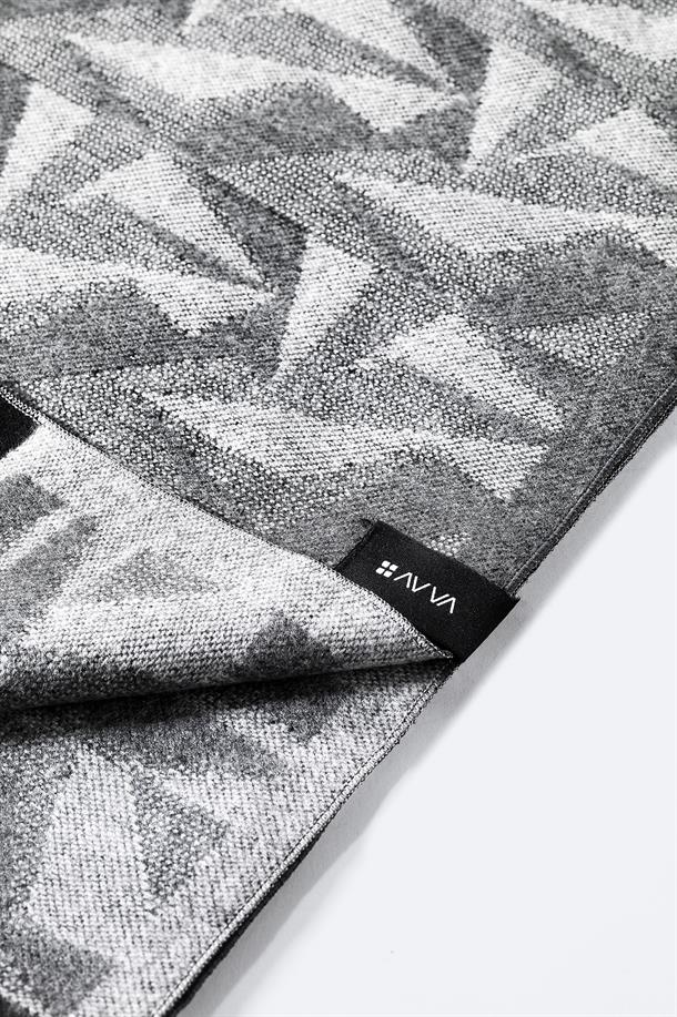 Gri Viskon Karışımlı Püsküllü Desenli Şal