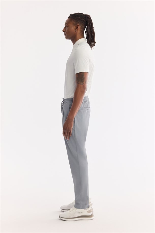 Gri Beli Lastikli Bi-Stretch Hızlı Kuruyan Teknik Kumaş Jogger Pantolon