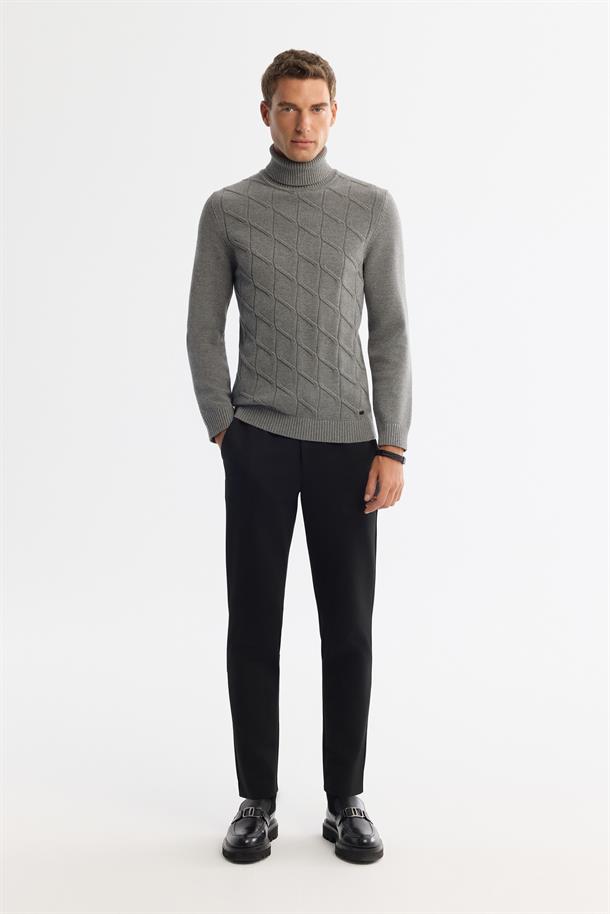 Gri Tam Balıkçı Yaka Desenli Soft Touch Triko Kazak