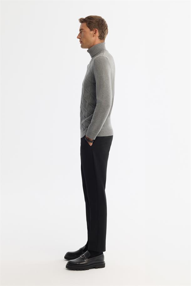 Gri Tam Balıkçı Yaka Desenli Soft Touch Triko Kazak