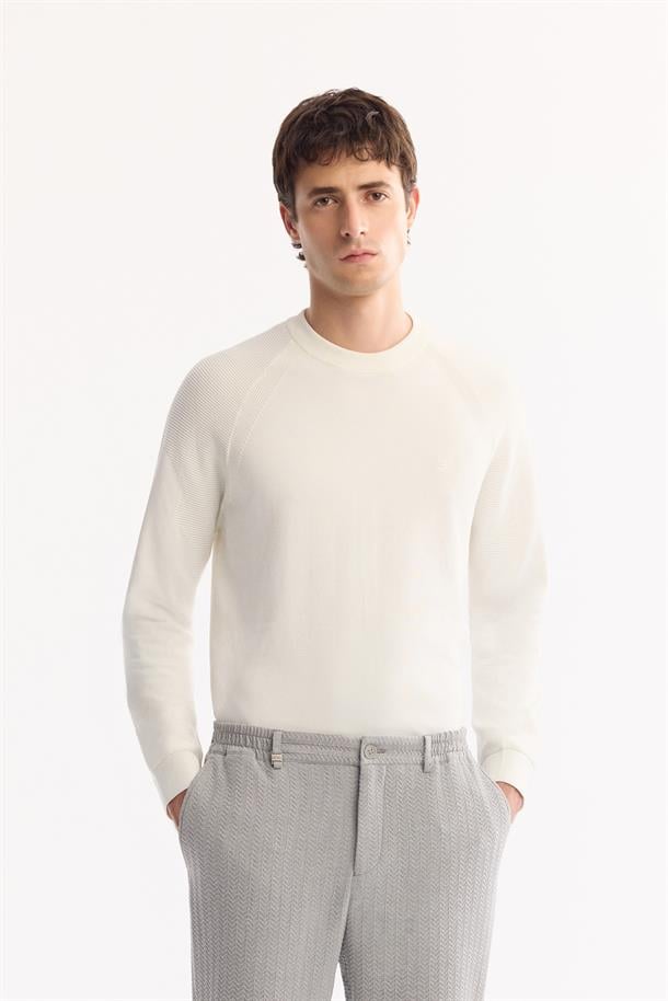 Gri Yanı Lastikli Bi-Stretch Hafif Çizgili Pantolon