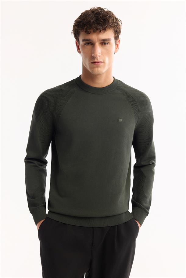 Haki Bisiklet Yaka Dokulu Triko Kazak