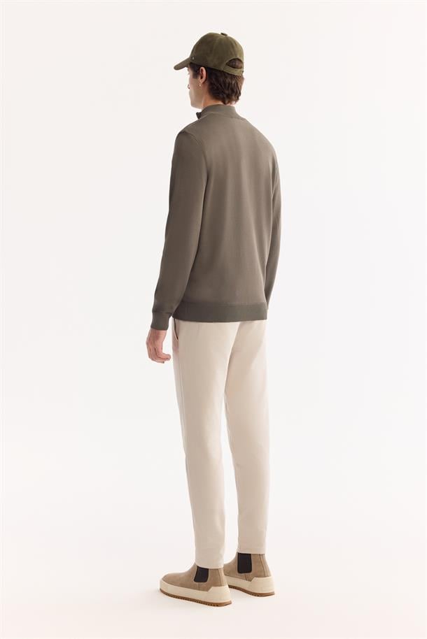 Haki Dik Yaka Fermuarlı Rayon Tüylenmeyen Triko Kazak