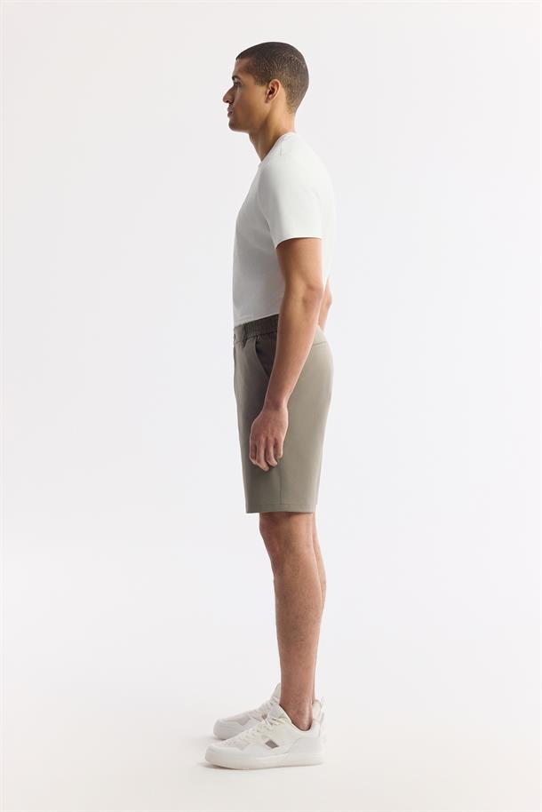 Haki Beli Lastikli Bi-Stretch Teknik Kumaş Şort