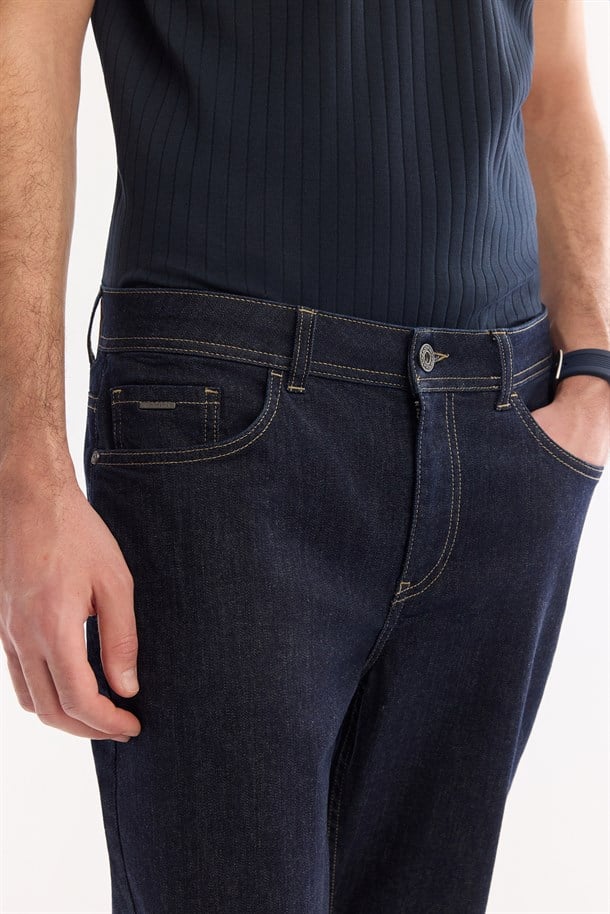 İndigo Klasik Bel Eskitme Yıkamalı Elastan Jean Pantolon