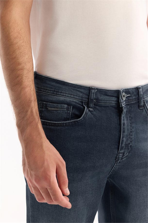 İndigo Klasik Bel Pamuklu Eskitme Yıkmalı Jean Pantolon