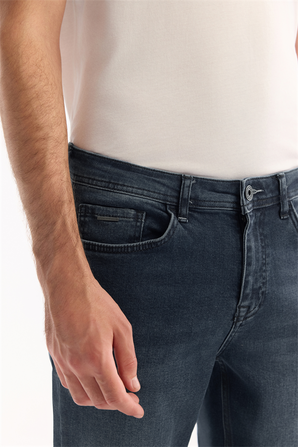 İndigo Klasik Bel Pamuklu Eskitme Yıkmalı Jean Pantolon