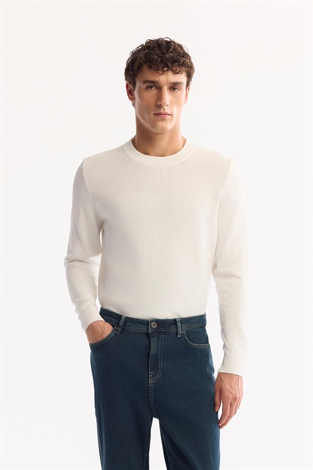 İndigo Klasik Bel Pamuklu Eskitme Yıkmalı Jean Pantolon