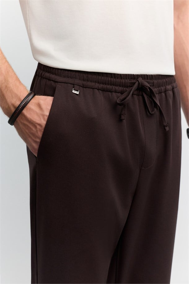 Kahve Beli Lastikli Bağcıklı Kolay Ütülenen Jogger Pantolon