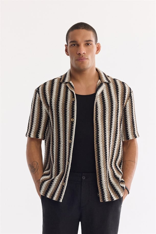 Kahverengi Apaj Yaka Nefes Alan Soft Touch Kısa Kol Gömlek