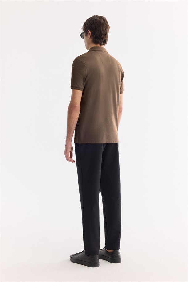 Kahverengi Kıvrılmaz Polo Yaka %100 Pamuk Basic T-Shirt