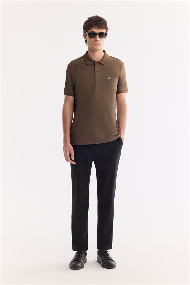 Kahverengi Kıvrılmaz Polo Yaka %100 Pamuk Basic T-Shirt