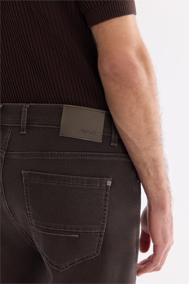 Kahverengi Eskitme Yıkamalı Pamuklu Elastan Jean Pantolon