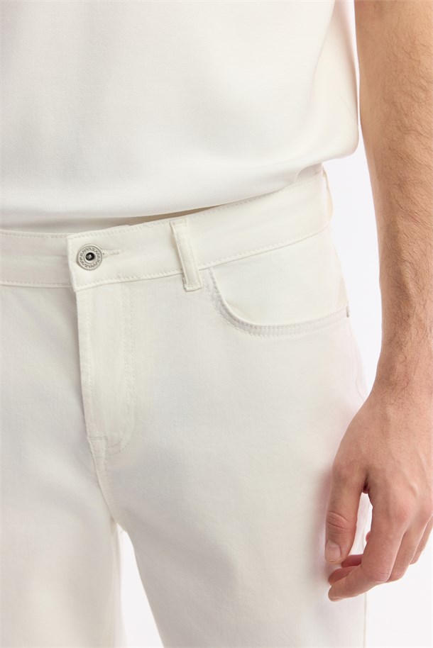 Kırık Beyaz Klasik Bel Soft Touch Pamuklu Pantolon