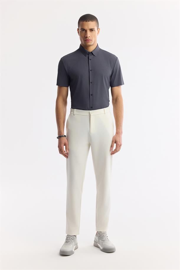 Kırık Beyaz Yani Lastikli Bi-Stretch Jogger Pantolon