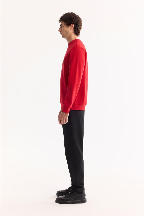 Kırmızı Bisiklet Yaka Kolay Ütülenen Bi-Stretch Basic Sweatshirt