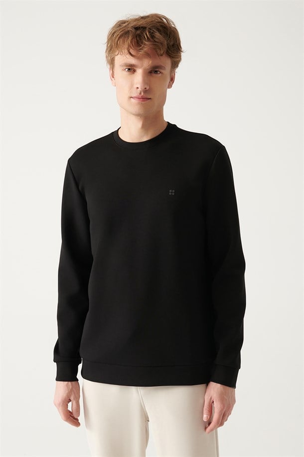 Siyah Bisiklet Yaka Esnek Yumuşak Doku İnterlok Kumaş Basic Sweatshirt