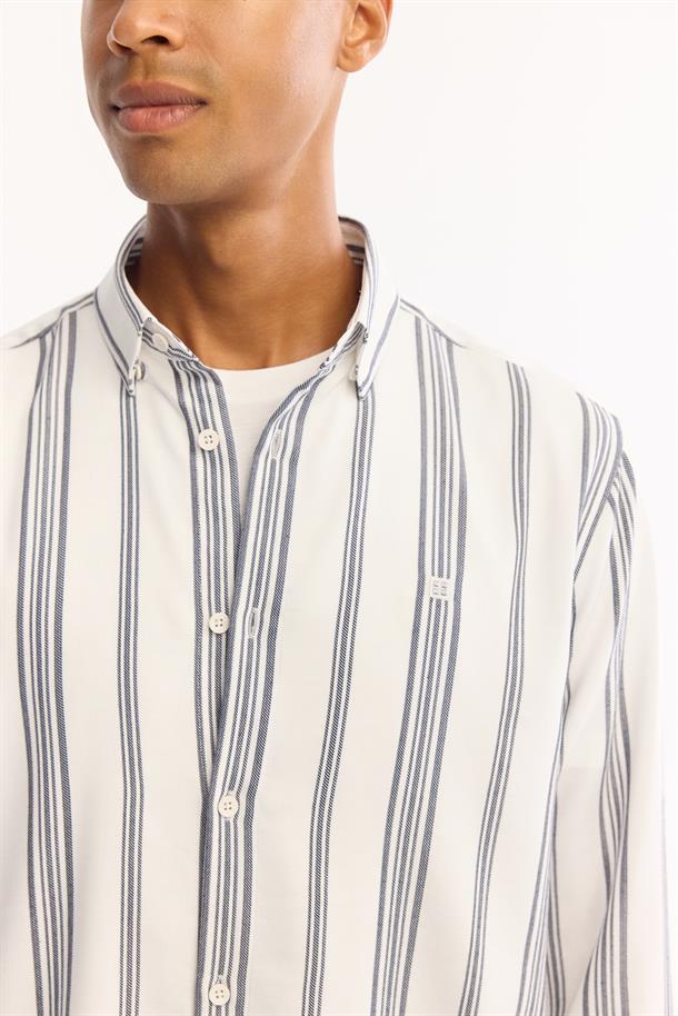 Lacivert Düğmeli Yaka Soft Touch Çizgili Gömlek