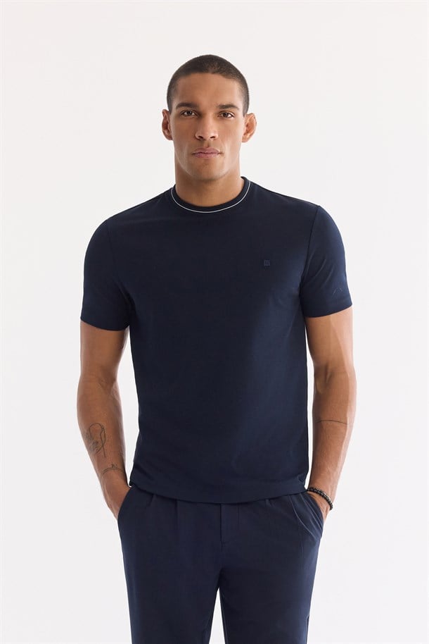 Lacivert Bisiklet Yaka Kolay Ütülenen T-Shirt