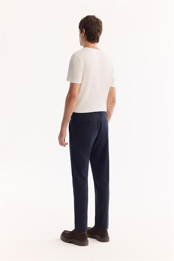 Lacivert Viskon Karışımlı Kolay Ütülenen Çizgili Pantolon