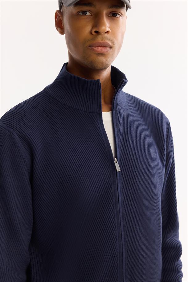 Lacivert Dik Yaka Fermuarlı Pamuklu Soft Touch Dokulu Hırka