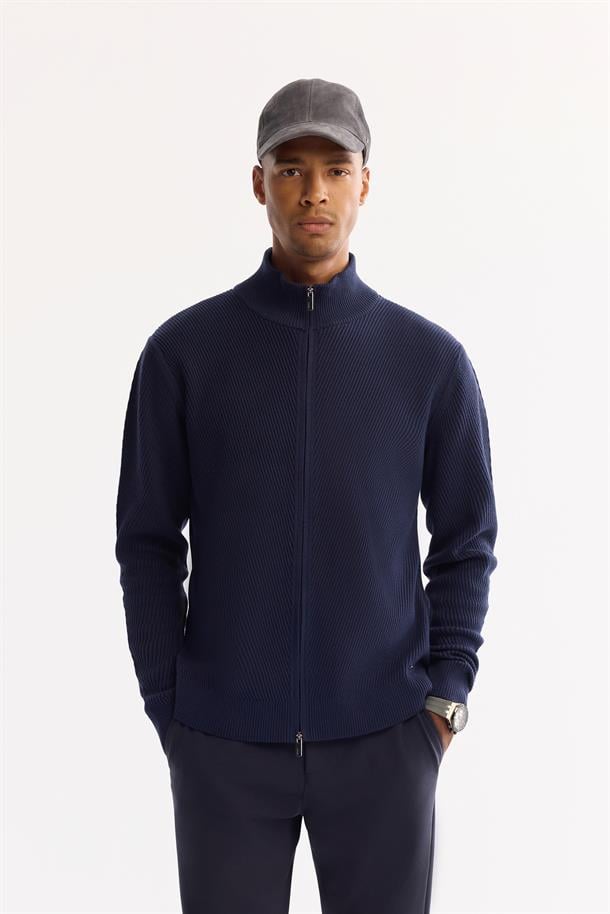 Lacivert Dik Yaka Fermuarlı Pamuklu Soft Touch Dokulu Hırka