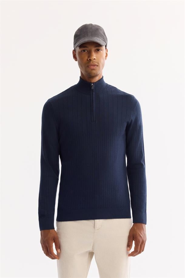 Lacivert Dik Yaka Fermuarlı Soft Touch Çizgili Triko Kazak